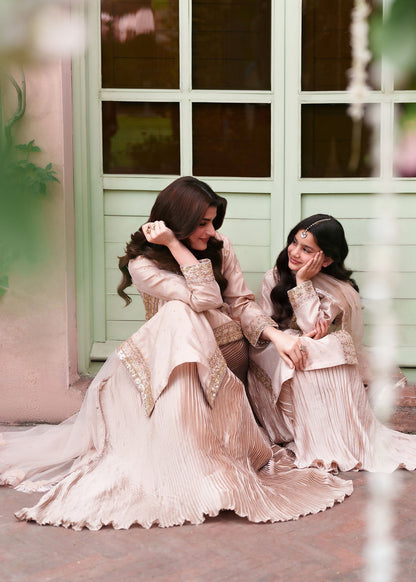Pakistani Designer Pastel Pink Lehenga Choli Online in KSA Riyadh Saudi Arabia Oman Bahrain Qatar