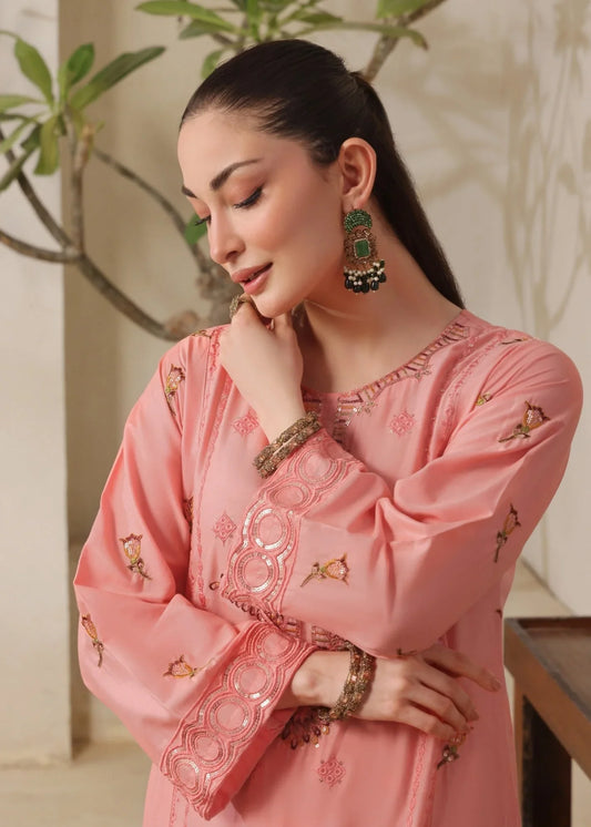 Pakistani Designer Peach Lawn Salwar Kameez Online in KSA Riyadh Saudi Arabia Oman Bahrain Qatar
