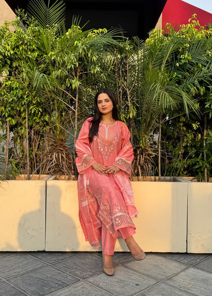 Pakistani Designer Peach Lawn Salwar Kameez Online in KSA Riyadh Saudi Arabia Oman Bahrain Qatar