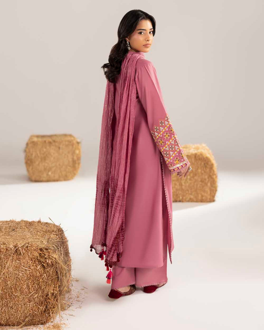 Pakistani Designer Pink Cotton Salwar Kameez with Bag Online in KSA Riyadh Saudi Arabia Oman Bahrain Qatar