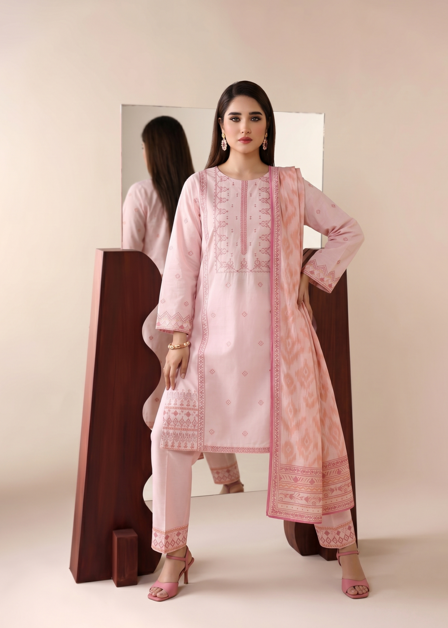 Pakistani Designer Pink Lawn Festive Suit Online in KSA Riyadh Saudi Arabia Oman Bahrain Qatar