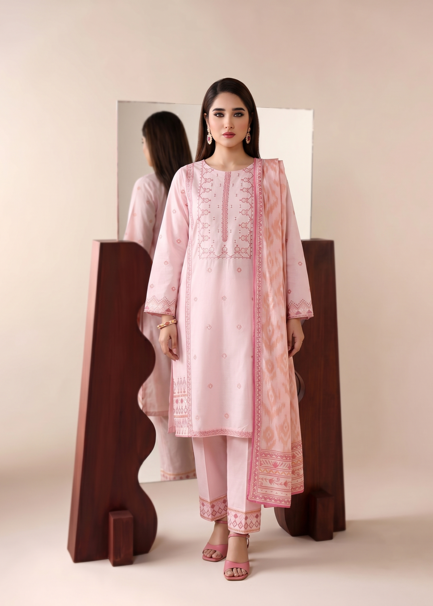 Pakistani Designer Pink Lawn Salwar Kameez Online in KSA Riyadh Saudi Arabia Oman Bahrain Qatar