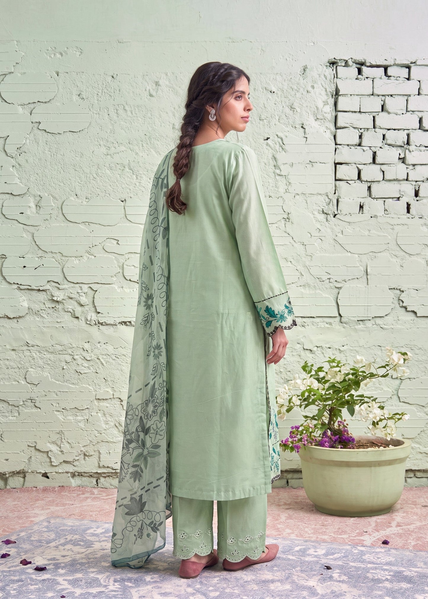 Pakistani Designer Pistachio Green Lawn Suit Online in KSA Riyadh Saudi Arabia Oman Bahrain Qatar
