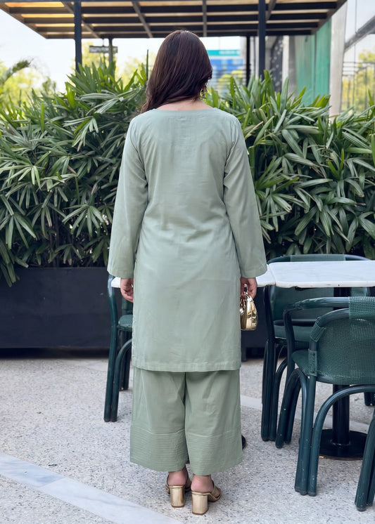 Pakistani Designer Pistachio Lawn Salwar Kameez Online in KSA Riyadh Saudi Arabia Oman Bahrain Qatar