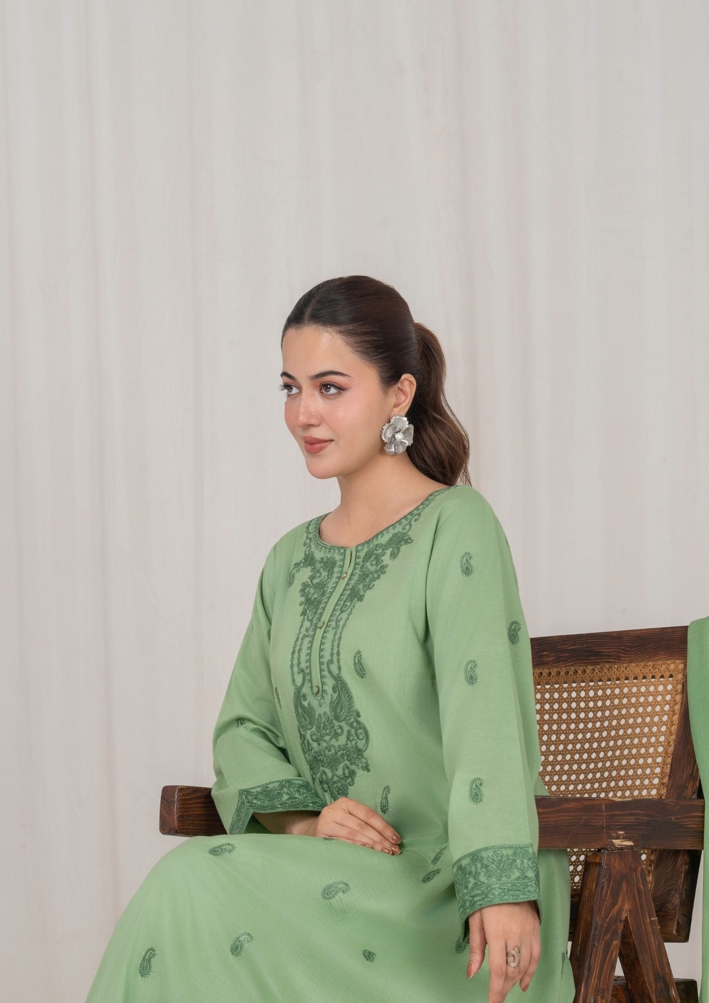 Pakistani Designer Pistachio Lawn Suit with Chiffon Dupatta Online in KSA Riyadh Saudi Arabia Oman Bahrain Qatar