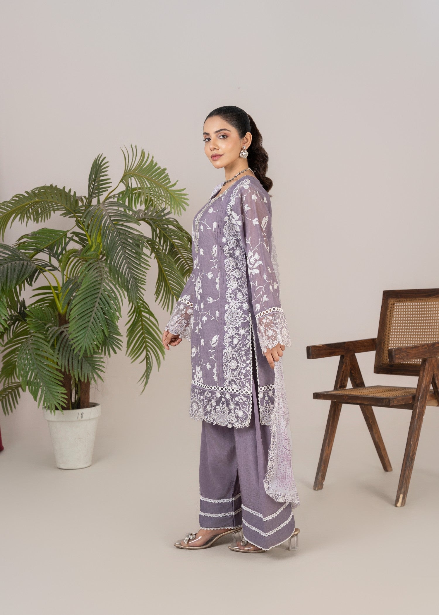Pakistani Designer Purple Farshi Suit with Chiffon Dupatta Online in KSA Riyadh Saudi Arabia Oman Bahrain Qatar
