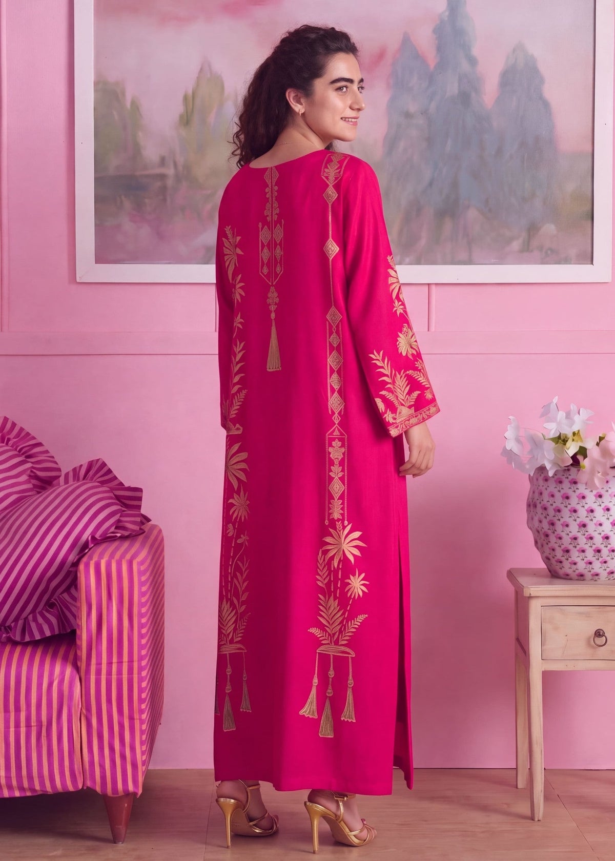 Pakistani Designer Raspberry Pink Linen Kaftan Online in KSA Riyadh Saudi Arabia Oman Bahrain Qatar