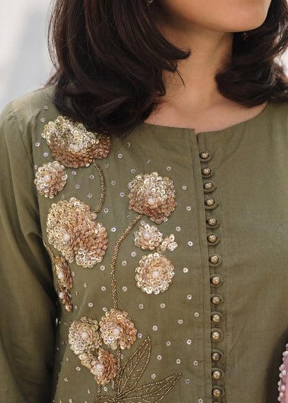 Pakistani Designer Sage Green Lawn Suit Online in KSA Riyadh Saudi Arabia Oman Bahrain Qatar