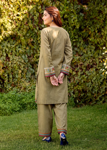 Pakistani Designer Sage Green Lawn Suit Online in KSA Riyadh Saudi Arabia Oman Bahrain Qatar