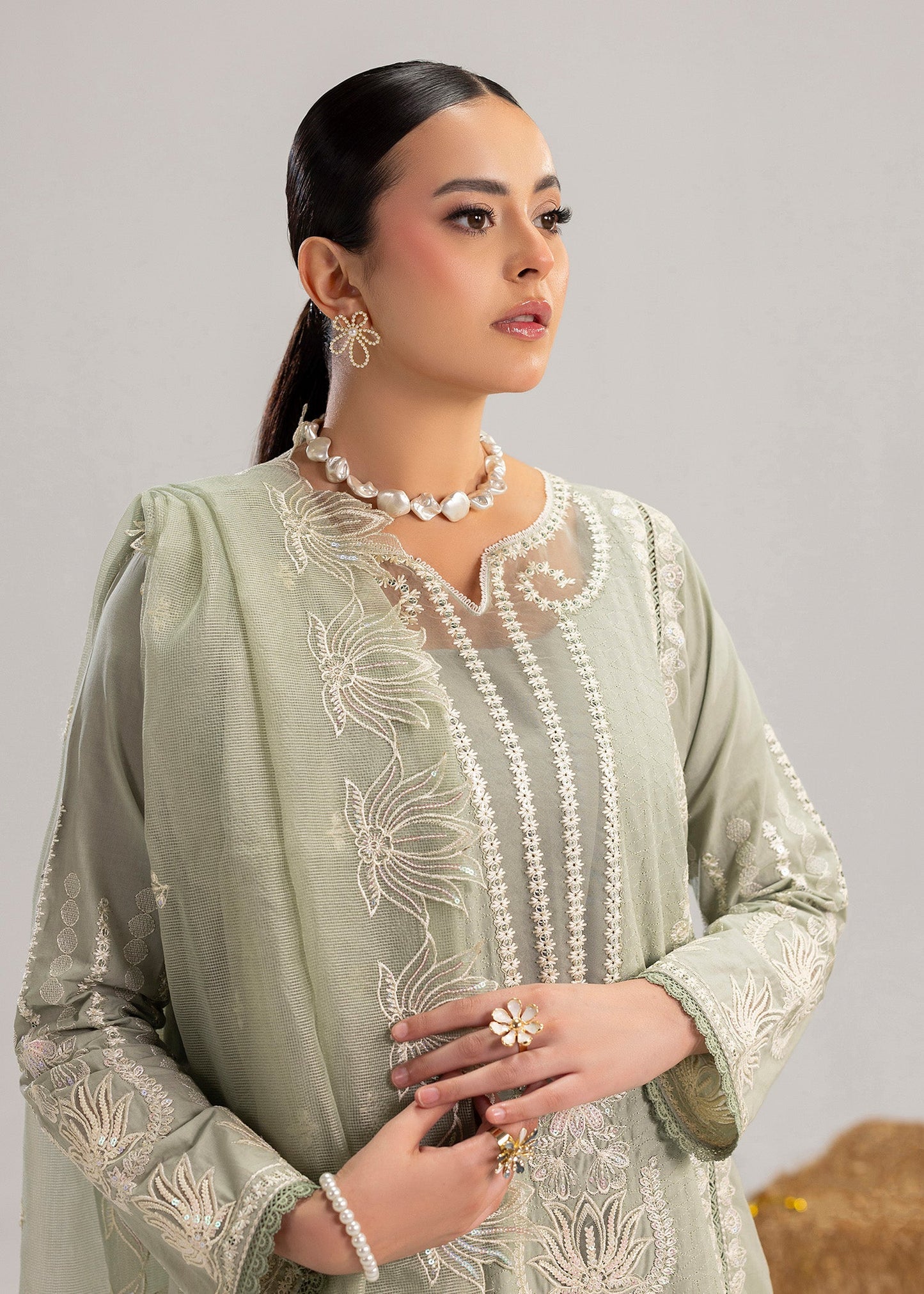 Pakistani Designer Sage Green Lawn Suit Online in KSA Riyadh Saudi Arabia Oman Bahrain Qatar
