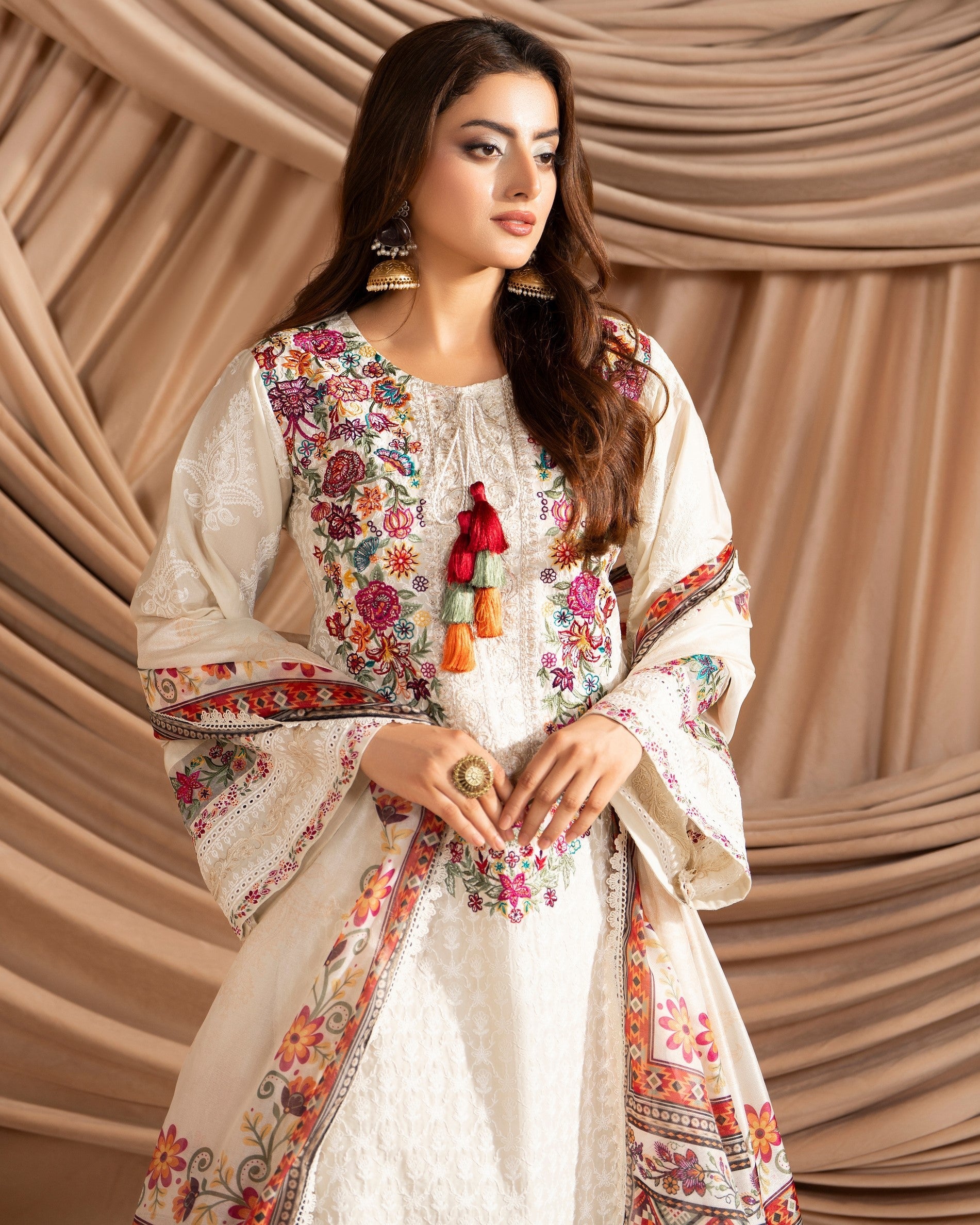 Pakistani Designer Silk Embroidered Suit Online in KSA Riyadh Saudi Arabia Oman Bahrain Qatar
