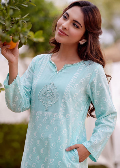 Pakistani Designer Sky Blue Lawn Suit Online in KSA Riyadh Saudi Arabia Oman Bahrain Qatar