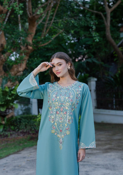 Pakistani Designer Sky Khaddar Kurta Set Online in KSA Riyadh Saudi Arabia Oman Bahrain Qatar