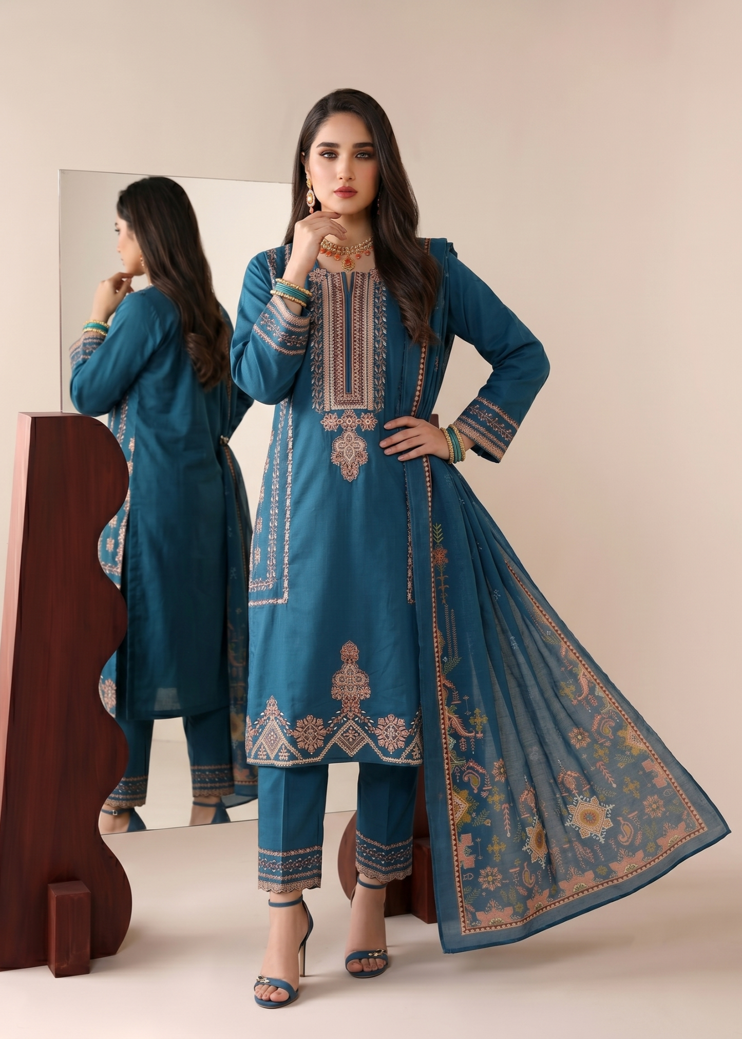 Pakistani Designer Teal Blue Lawn Salwar Kameez Online in KSA Riyadh Saudi Arabia Oman Bahrain Qatar
