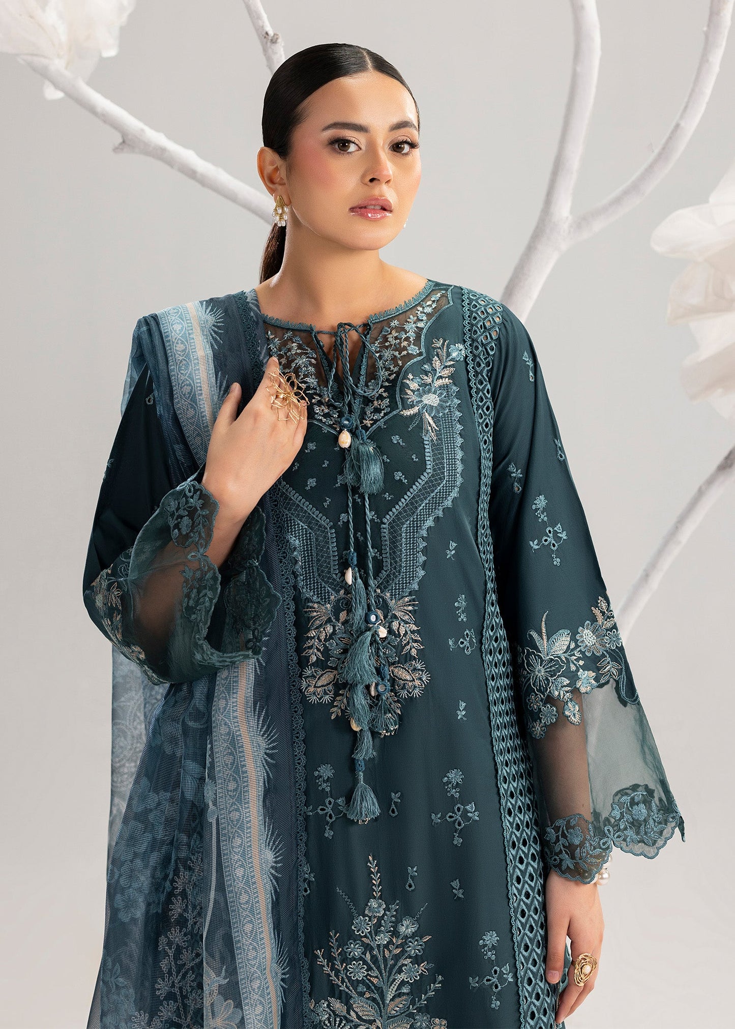 Pakistani Designer Teal Lawn Suit with Organza Dupatta Online in KSA Riyadh Saudi Arabia Oman Bahrain Qatar