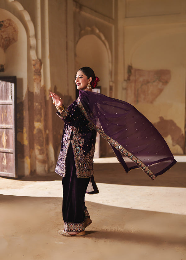 Pakistani Designer Velvet Embroidered Salwar Kameez Online in KSA Riyadh Saudi Arabia Oman Bahrain Qatar