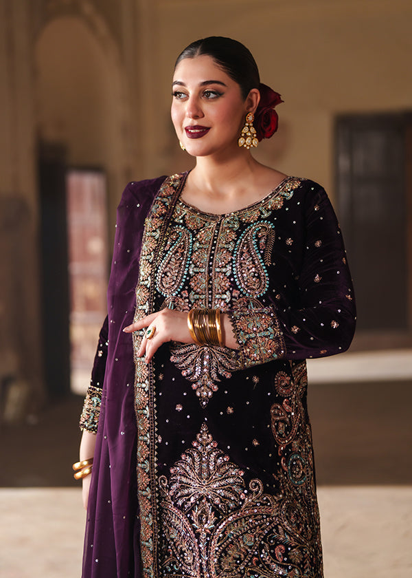 Pakistani Designer Velvet Wedding Guest Suit Online in KSA Riyadh Saudi Arabia Oman Bahrain Qatar