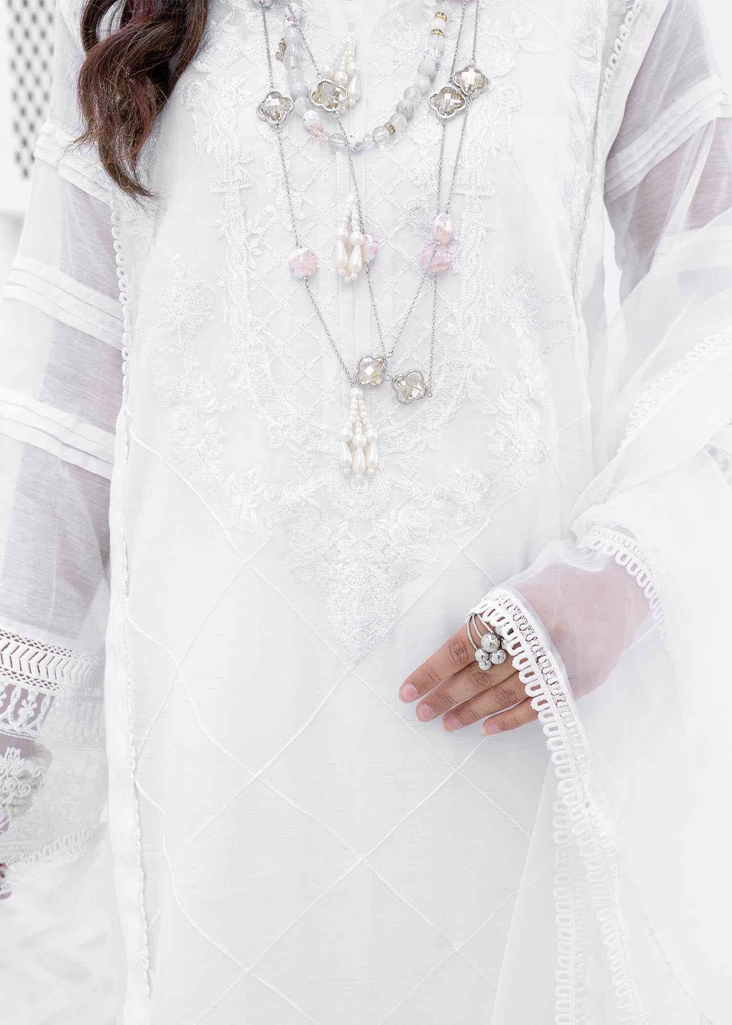 Pakistani Designer White Cotton Salwar Kameez Online in KSA Riyadh Saudi Arabia Oman Bahrain Qatar