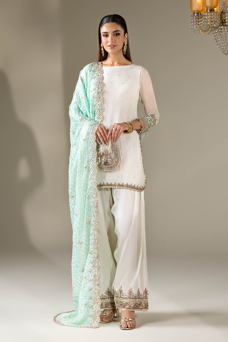 Pakistani Designer White Farshi Shalwar Suit Online in KSA Riyadh Saudi Arabia Oman Bahrain Qatar