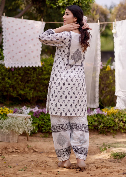 Pakistani Designer White Lawn Suit Online in KSA Riyadh Saudi Arabia Oman Bahrain Qatar