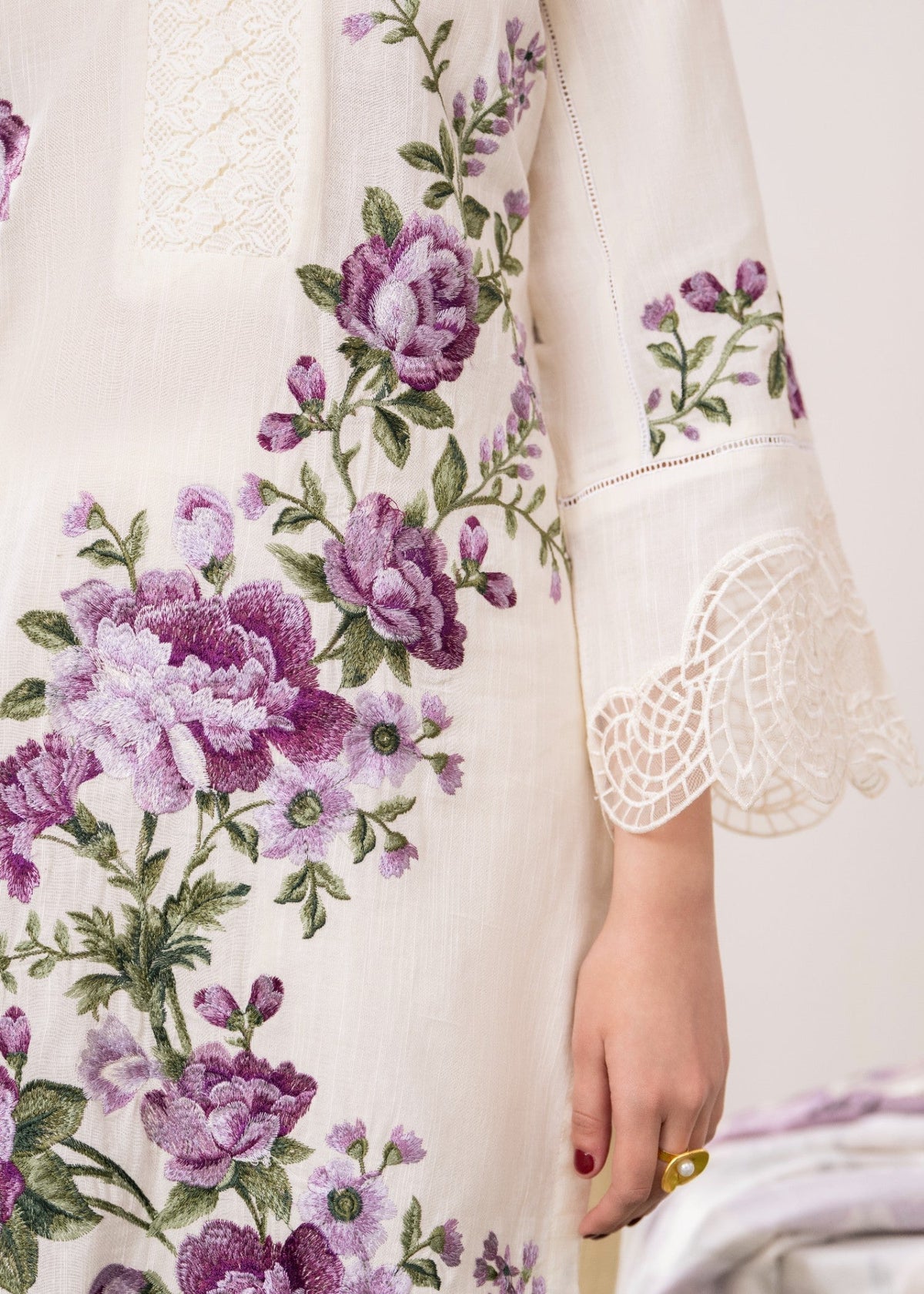 Pakistani Designer White Linen Suit Daily Wear Online in Sri Lanka India Australia