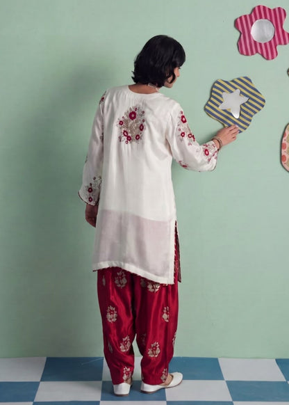Pakistani Designer White Silk Kurta Pajama Online in KSA Riyadh Saudi Arabia Oman Bahrain Qatar