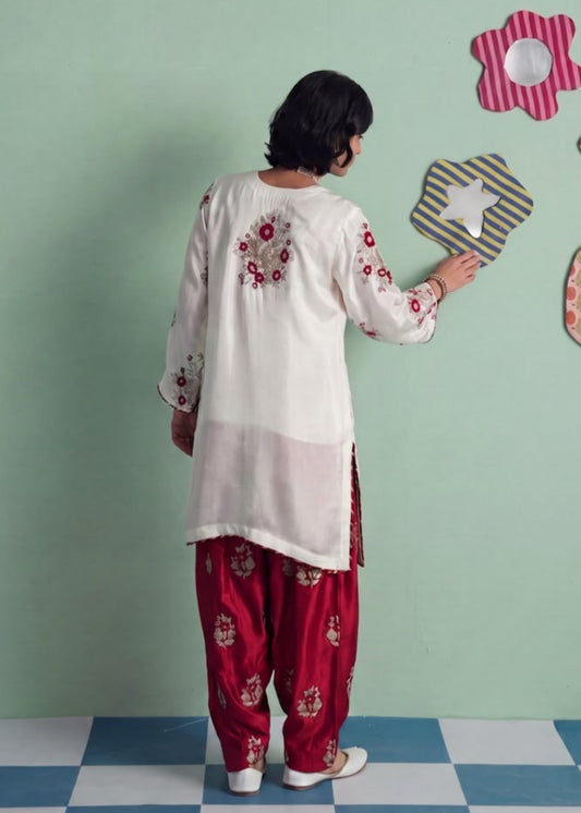 Pakistani Designer White Silk Kurta Pajama Online in KSA Riyadh Saudi Arabia Oman Bahrain Qatar