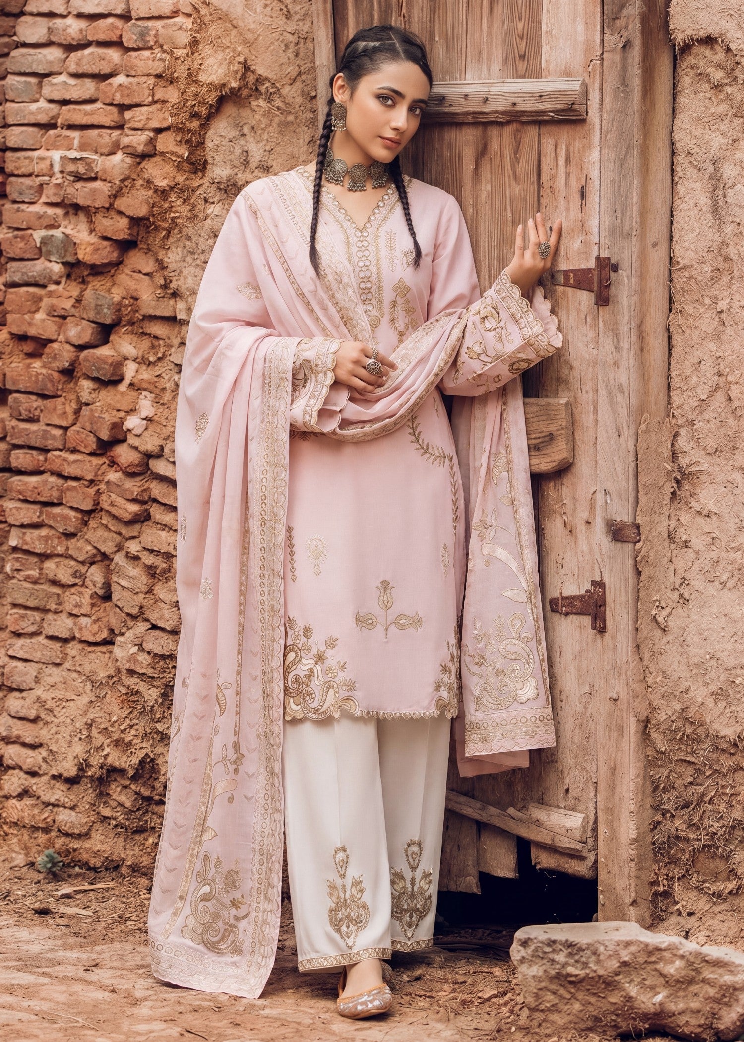 Pakistani Embroidered Blush Pink Lawn Salwar Suit Online in KSA Riyadh Saudi Arabia Oman Bahrain Qatar