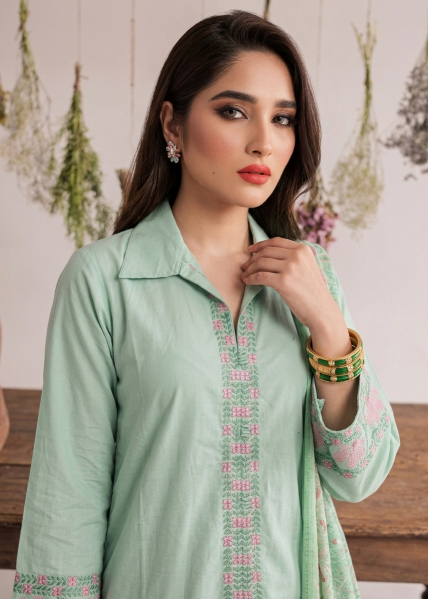 Pakistani Embroidered Cotton Suit Online in KSA Riyadh Saudi Arabia Oman Bahrain Qatar