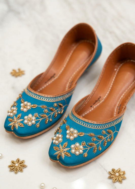 Pakistani Embroidered Jutti Online in UK USA Canada