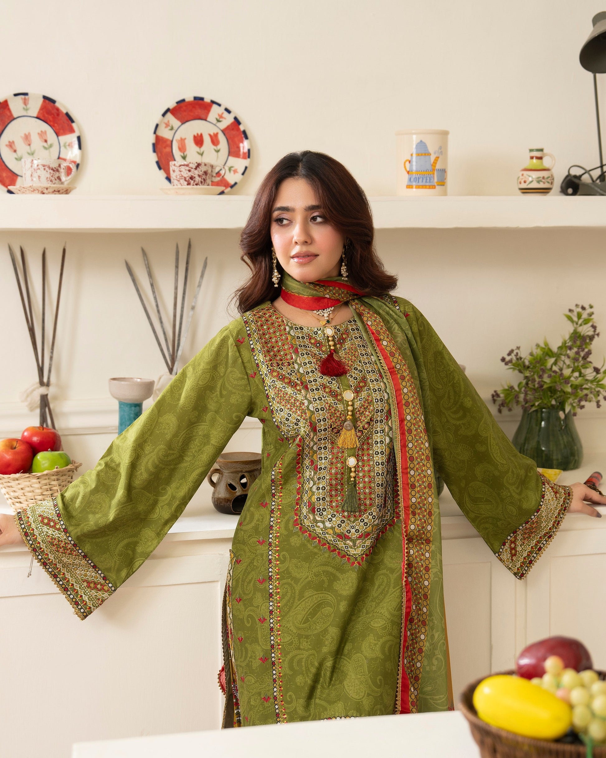 Pakistani Embroidered Lawn Suit Online in UK USA Canada