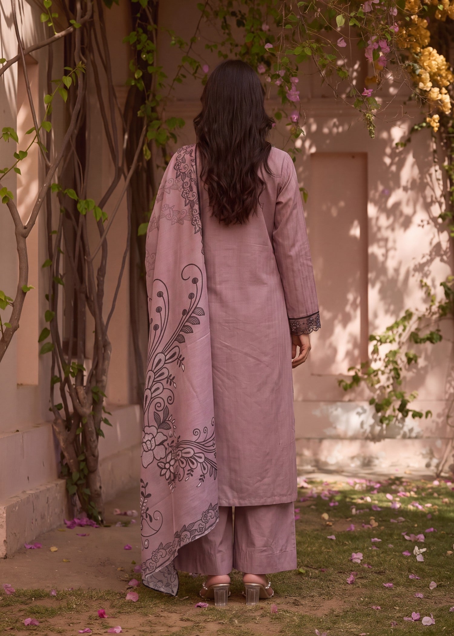 Pakistani Embroidered Mulberry Lawn Salwar Kameez Online in KSA Riyadh Saudi Arabia Oman Bahrain Qatar
