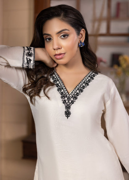 Pakistani Embroidered Off-White Lawn Cotton Suit Online in KSA Riyadh Saudi Arabia Oman Bahrain Qatar