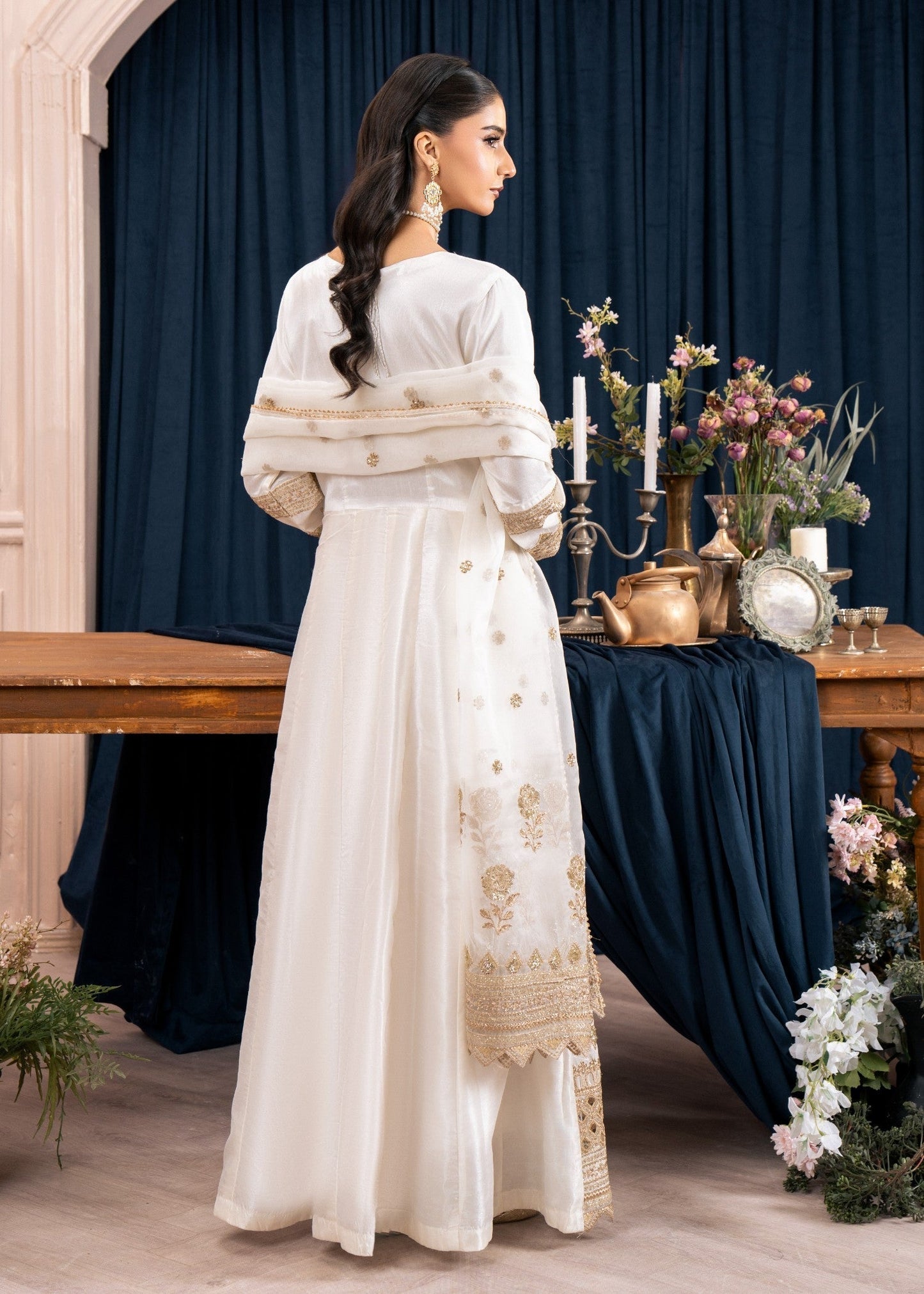 Pakistani Embroidered Raw Silk Suit for Women Online in KSA Riyadh Saudi Arabia Oman Bahrain Qatar