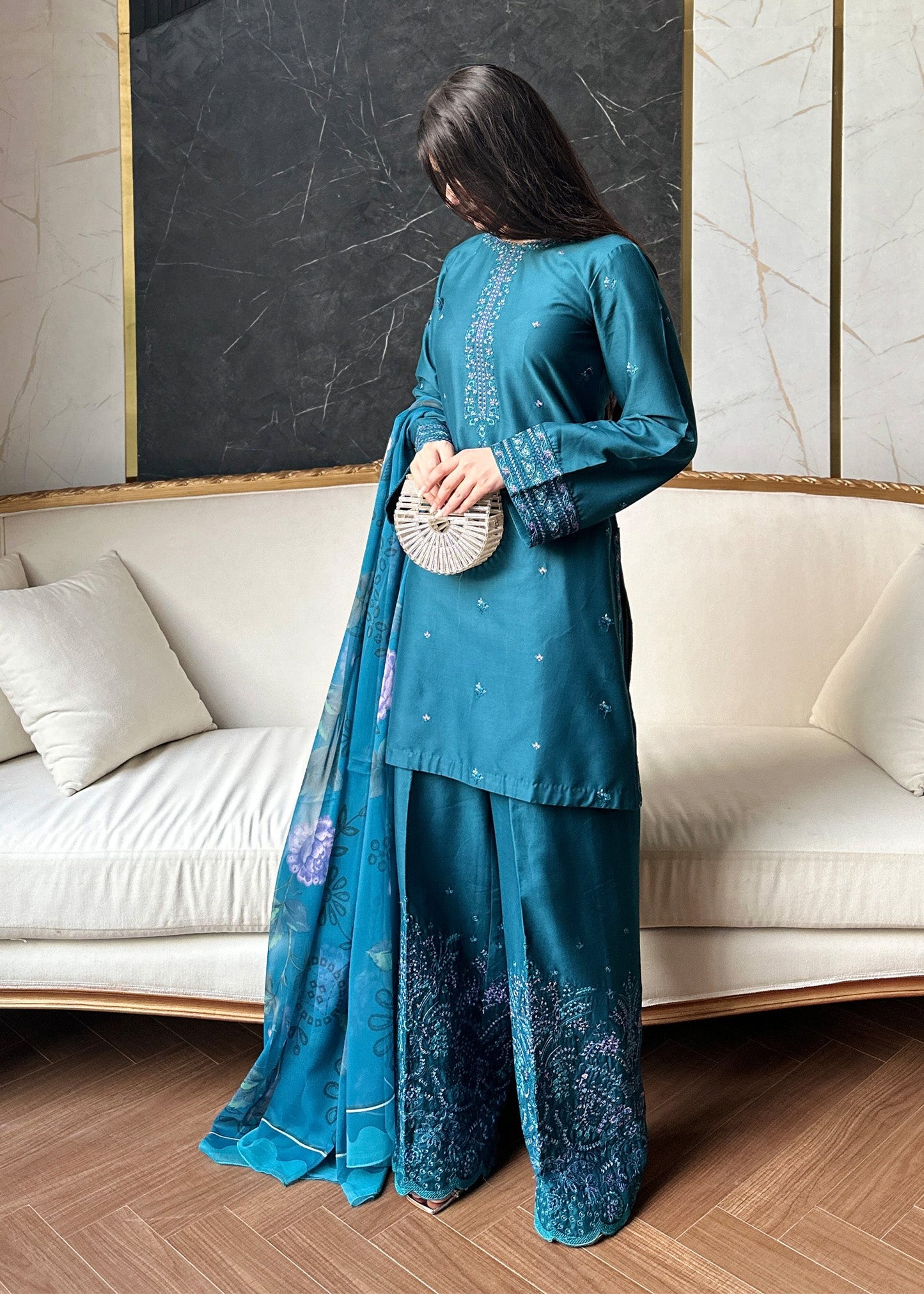 Pakistani Embroidered Teal Lawn Suit Online in KSA Riyadh Saudi Arabia Oman Bahrain Qatar