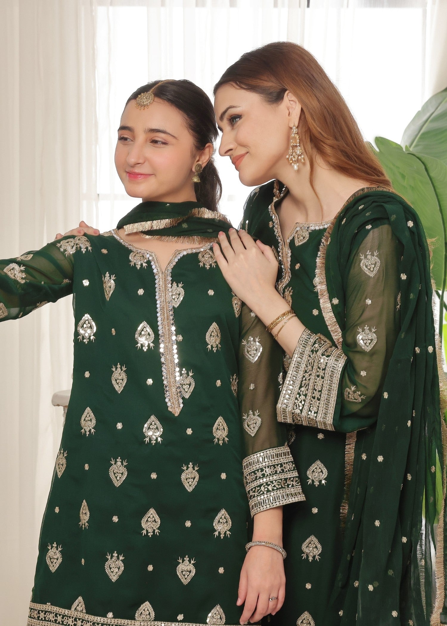 Pakistani Green Chiffon Embroidered Kurta Pajama Online in KSA Riyadh Saudi Arabia Oman Bahrain Qatar