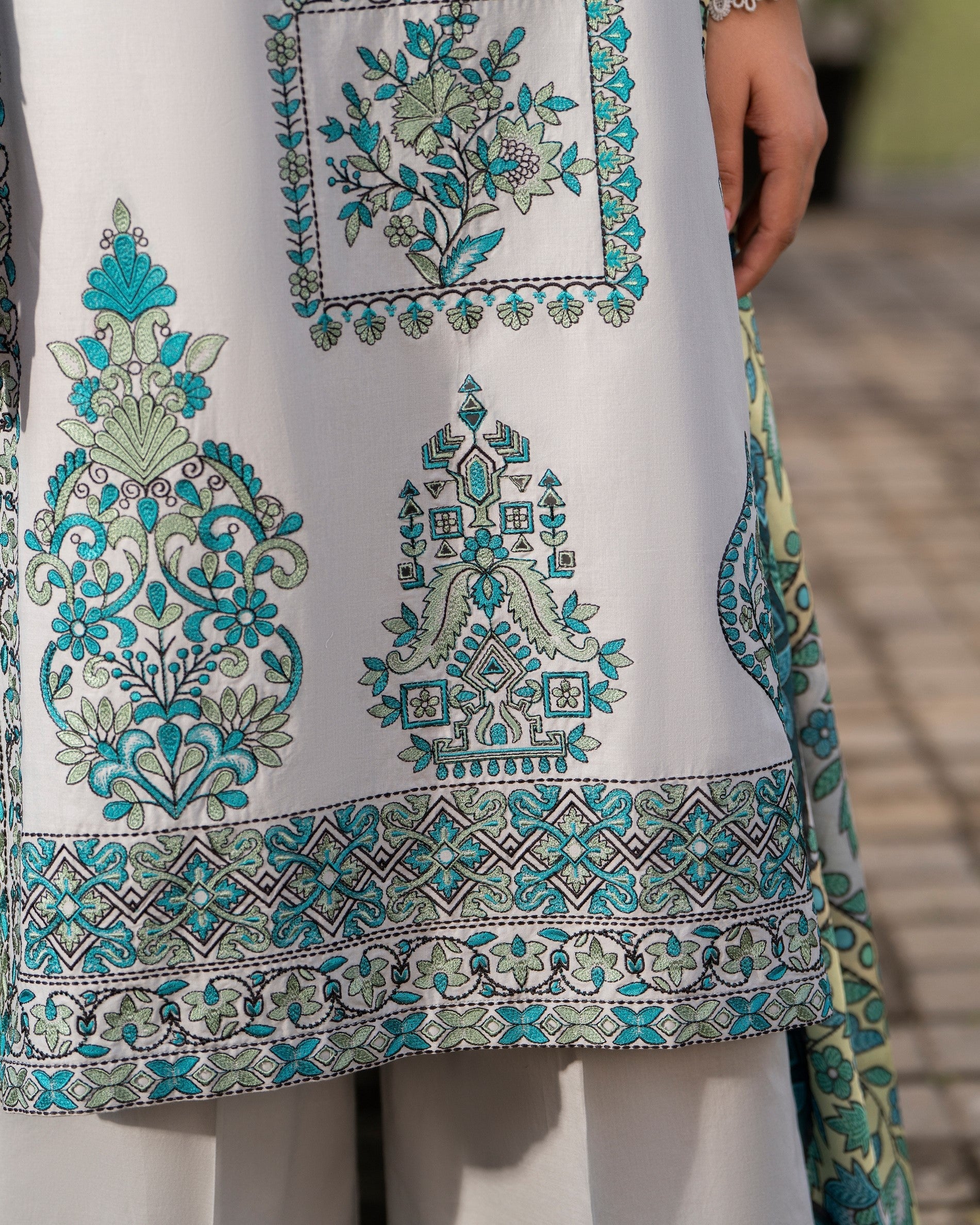 Pakistani Grey Embroidered Silk Suit Online in KSA Riyadh Saudi Arabia Oman Bahrain Qatar