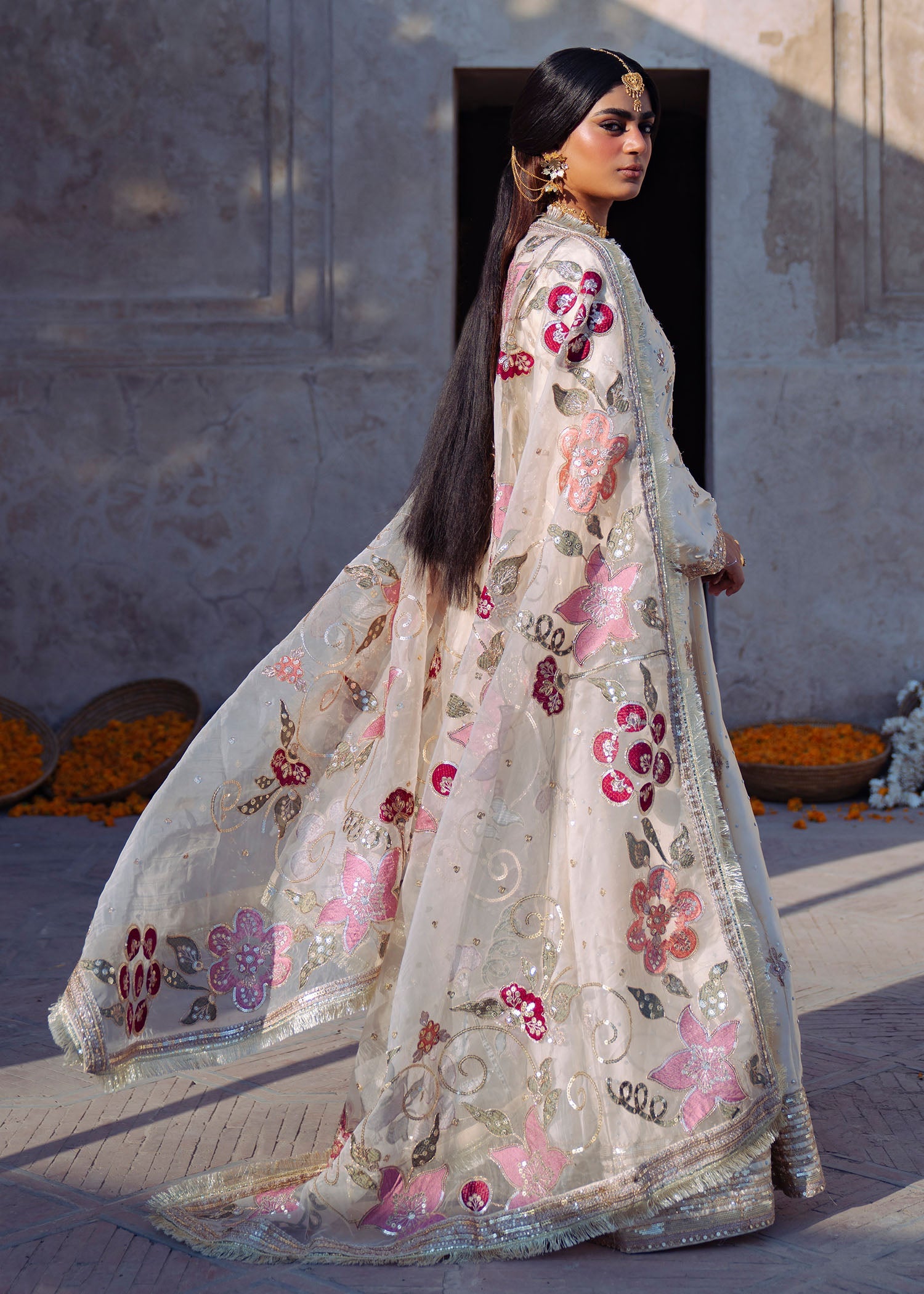 Pakistani Ivory Charmuse Wedding Guest Wear Online in KSA Riyadh Saudi Arabia Oman Bahrain Qatar