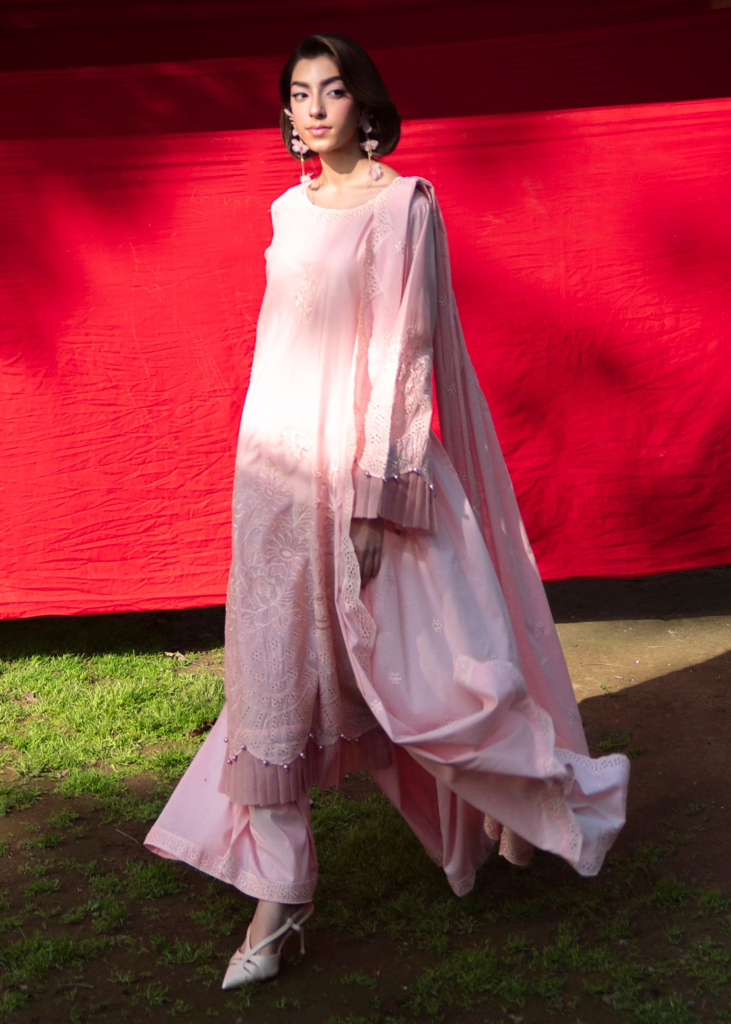 Pakistani Lawn Suit Pastel Pink Online in KSA Riyadh Saudi Arabia Oman Bahrain Qatar