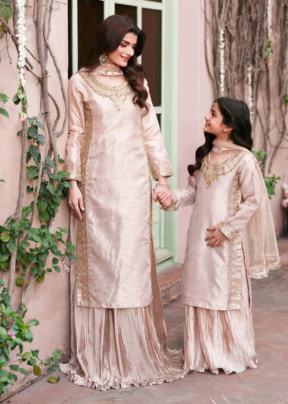 Pakistani Pastel Pink Silk Wedding Guest Lehenga Online in KSA Riyadh Saudi Arabia Oman Bahrain Qatar