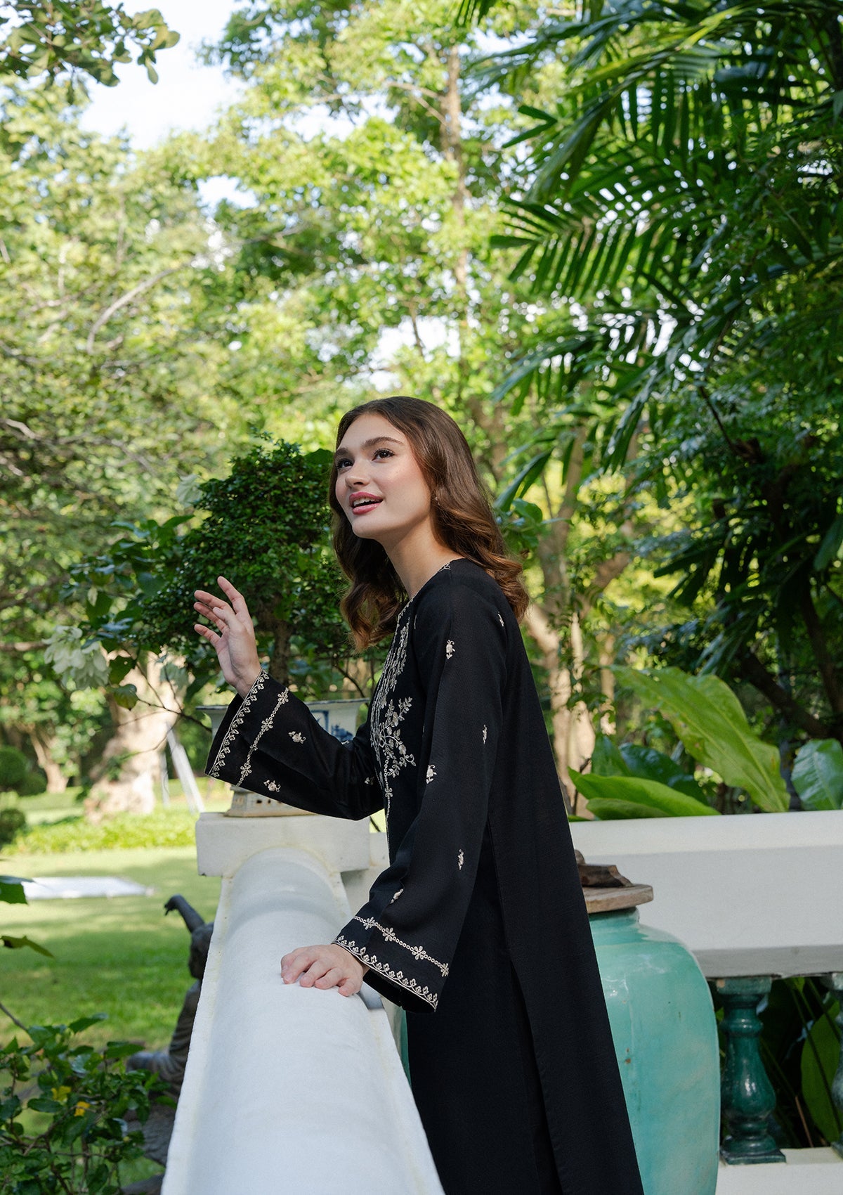 Black Embroidered Khaddar Kurta Set Online in Sri Lanka India Australia