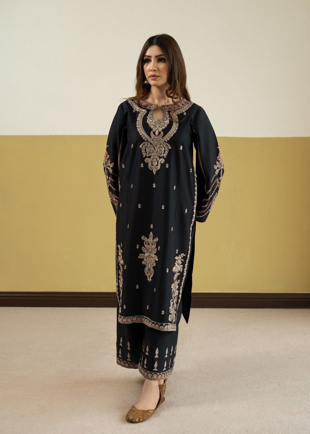 Daily Wear Black Lawn Kurta Set Online in Dubai UAE Abudhabi Ajman Sharjah
