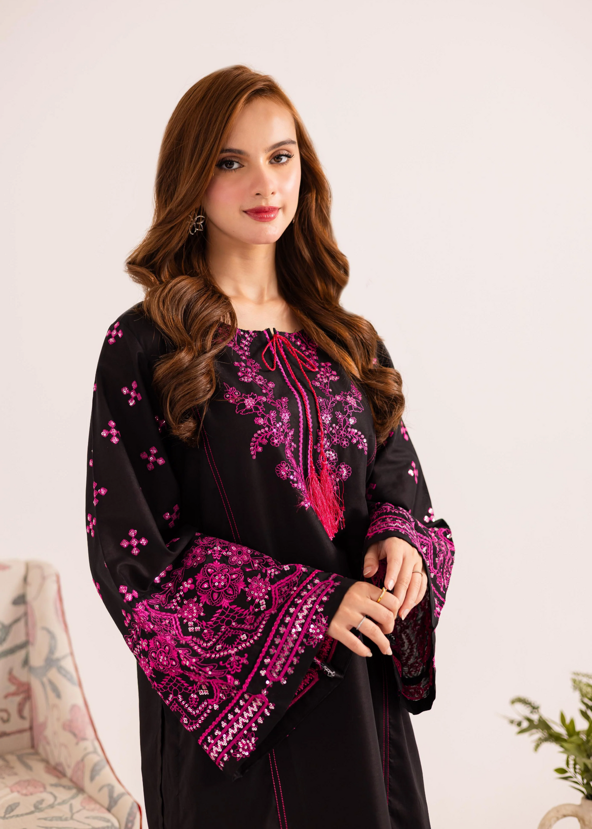 Pakistani Designer Black Lawn Kurta with Farshi Shalwar Online in KSA Riyadh Saudi Arabia Oman Bahrain Qatar