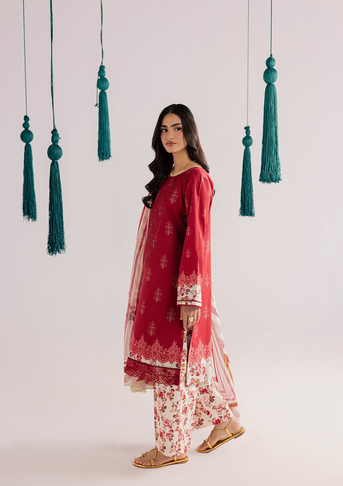 Pakistani Red Lawn Embroidered Suit Online in KSA Riyadh Saudi Arabia Oman Bahrain Qatar