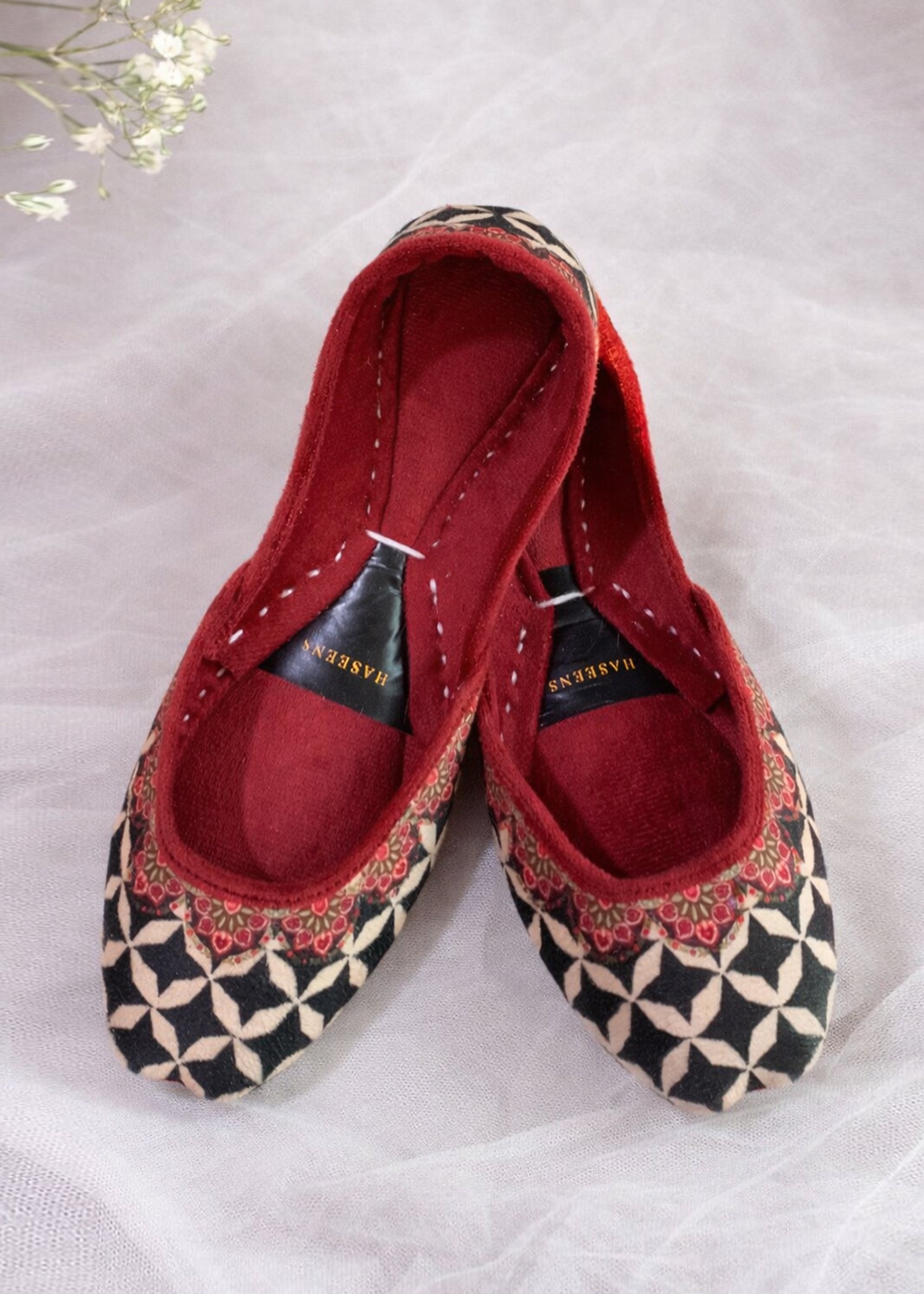 Pakistani Velvet Mojari Online in UK USA Canada