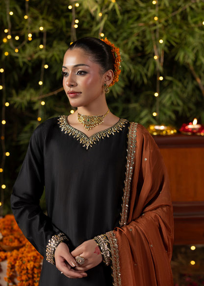Pakistani Wedding Black Silk Embroidered Salwar Kameez Online in KSA Riyadh Saudi Arabia Oman Bahrain Qatar