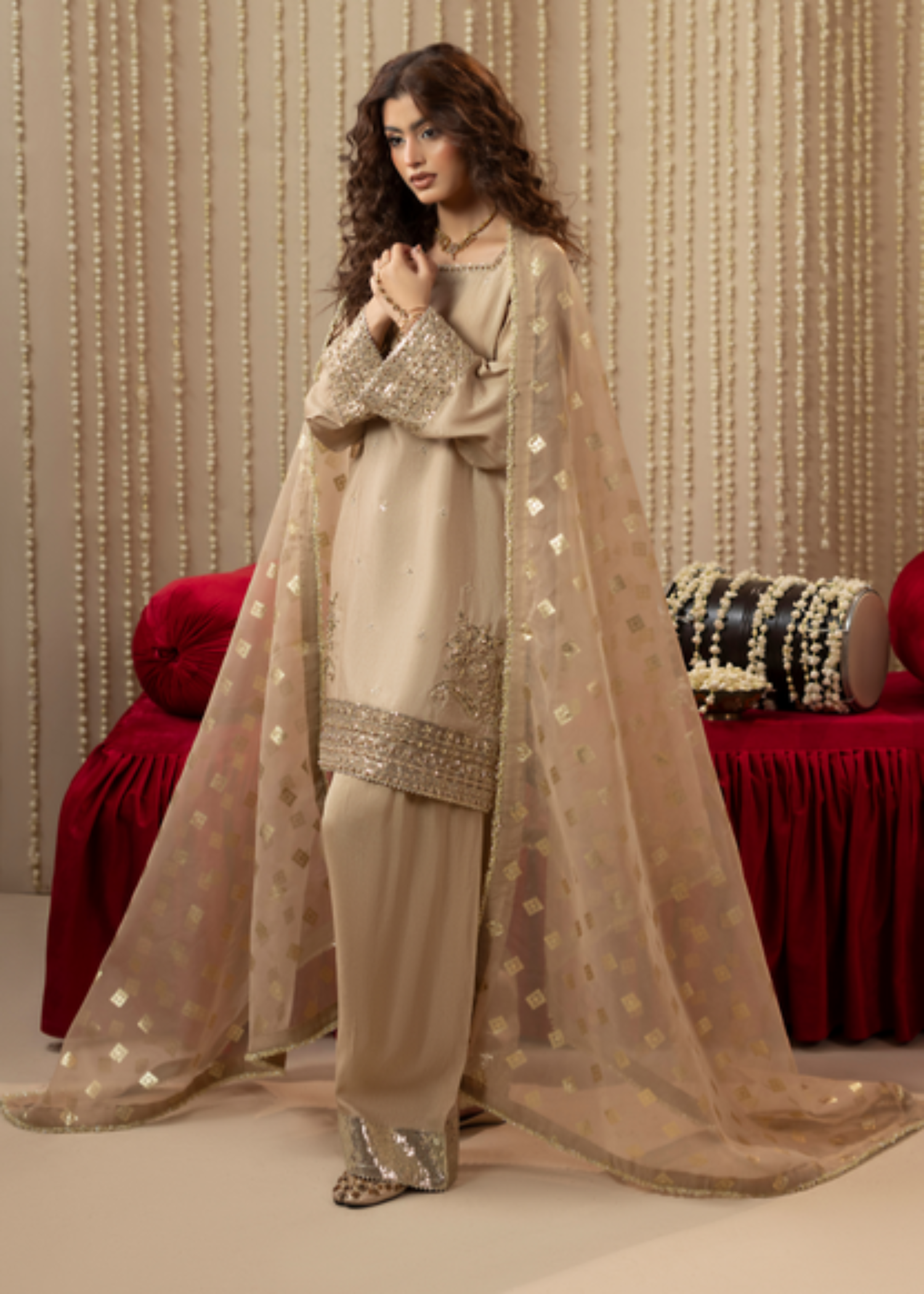 Pakistani Wedding Guest Wear Ivory Silk Suit Online in KSA Riyadh Saudi Arabia Oman Bahrain Qatar