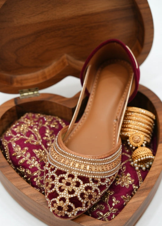 Pakistani Wedding Velvet Mojari Online in UK USA Canada