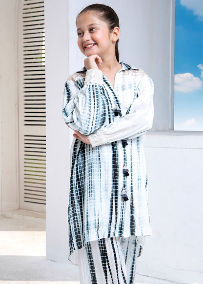Pakistani White Embellished Kurta Pajama Online in KSA Riyadh Saudi Arabia Oman Bahrain Qatar