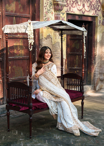 Pakistani White Embroidered Chiffon Wedding Outfit Online in KSA Riyadh Saudi Arabia Oman Bahrain Qatar